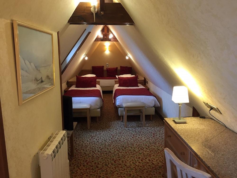 Hotel La Croix Blanche Mont-Saint-Michel Екстериор снимка